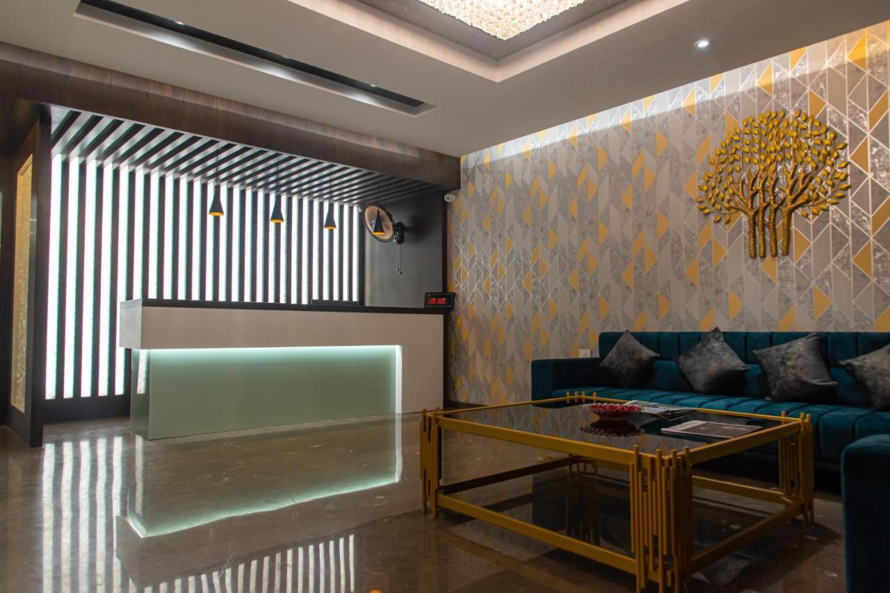 Hotel Royal Livin فاراناسي المظهر الخارجي الصورة