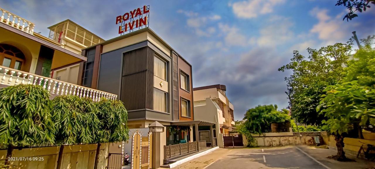 Hotel Royal Livin فاراناسي المظهر الخارجي الصورة