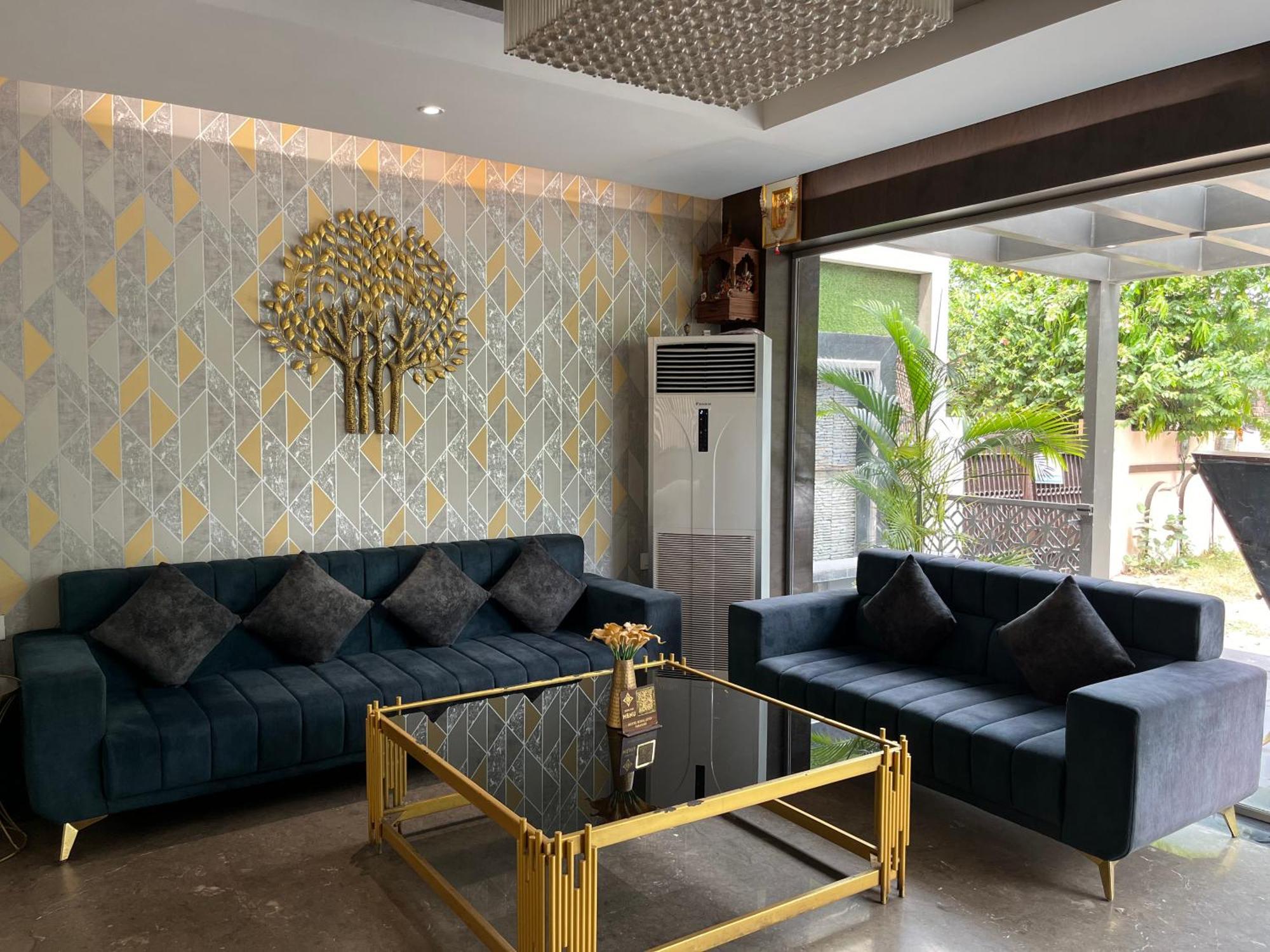 Hotel Royal Livin فاراناسي المظهر الخارجي الصورة