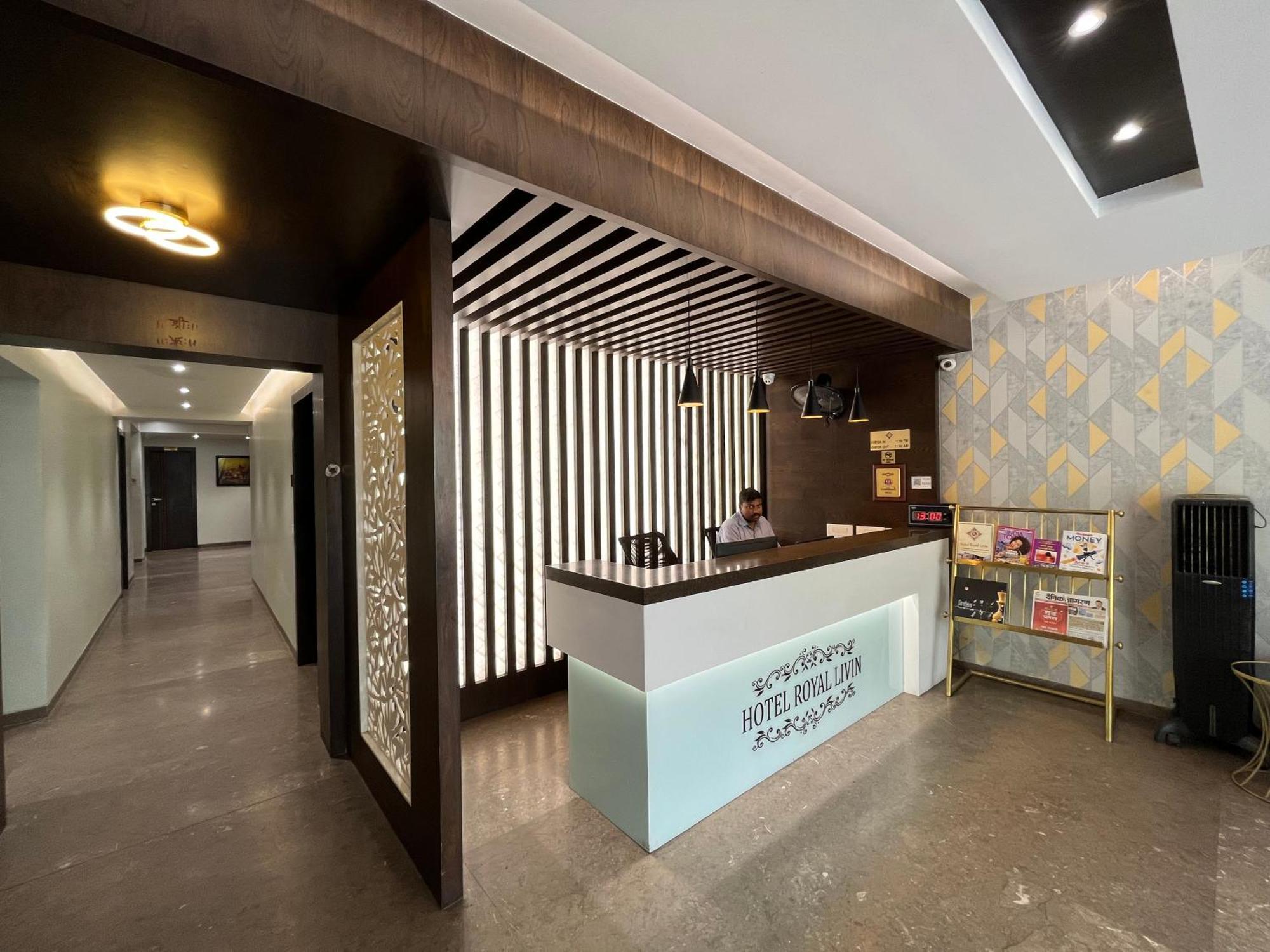 Hotel Royal Livin فاراناسي المظهر الخارجي الصورة